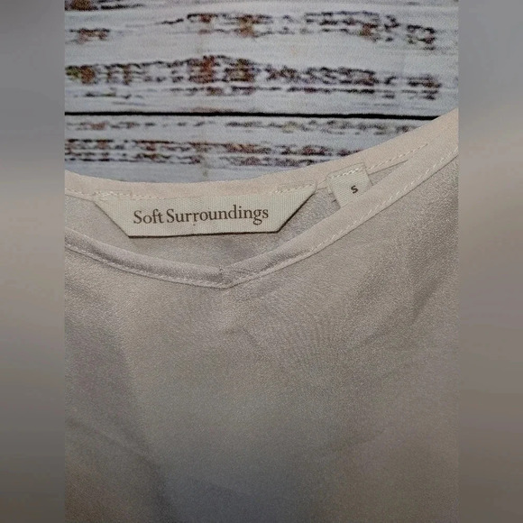 Soft Surroundings Sheer Cream Tank Top size Small Spaghetti Vneck - Picture 2 of 5